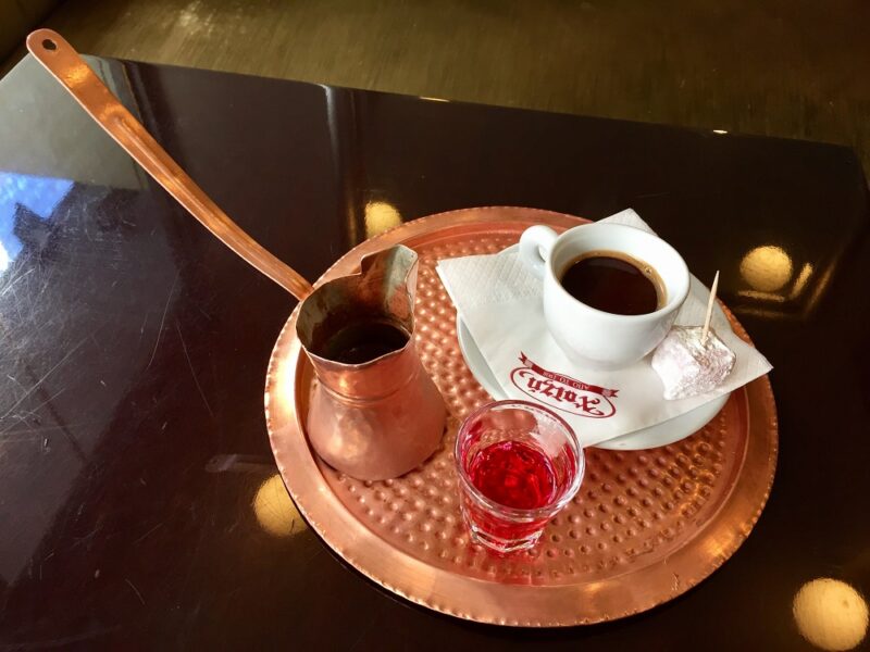 Le café grec traditionnel de Chatzis
