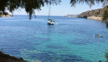 l'île de Sifnos dans les Cyclades, plage de Faros