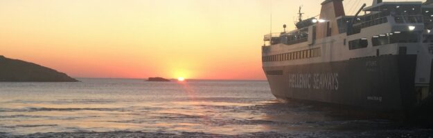 traversée bateau ferry pour les îles grecques