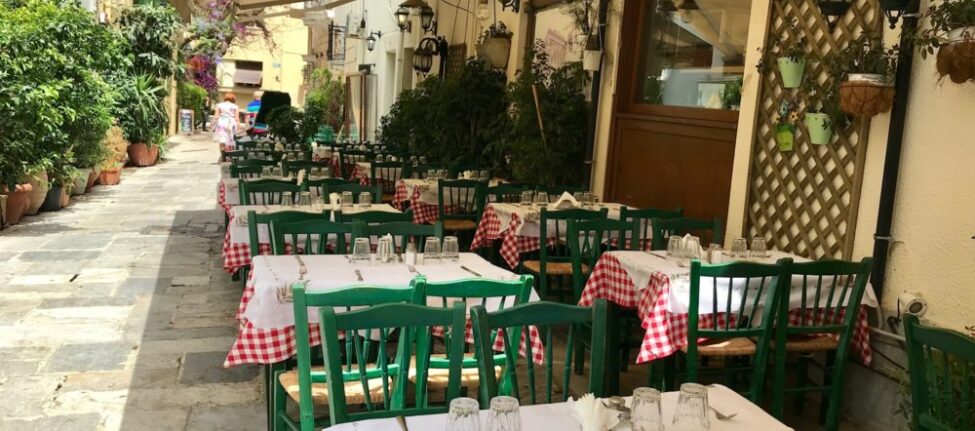 Visiter le quartier de Plaka à AThènes