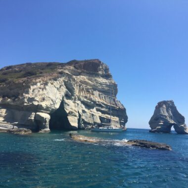 Milos : transport Aeroport de Milos avion bateau