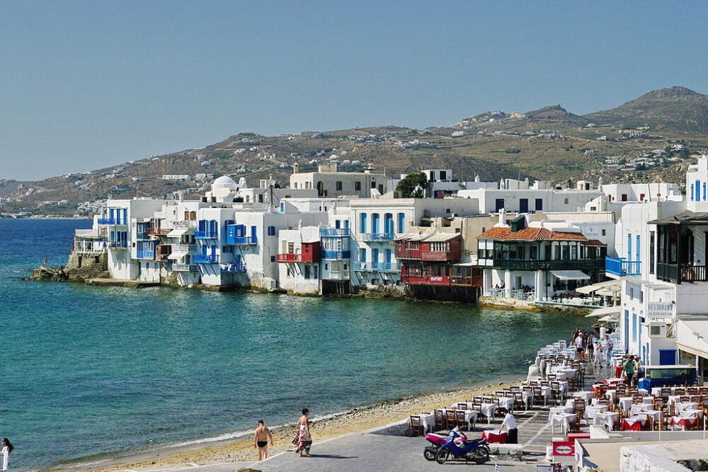 little venice venise mykonos grece maisons de couleurs proches mer