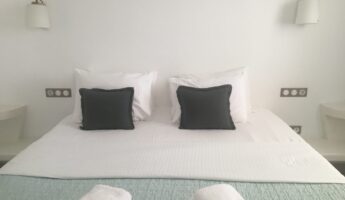 dormir à naxos hotels hebergements chambre d'hote pension studio maison