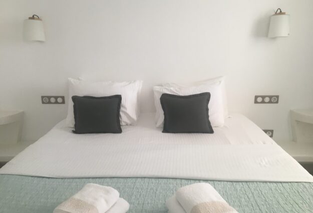 dormir à naxos hotels hebergements chambre d'hote pension studio maison