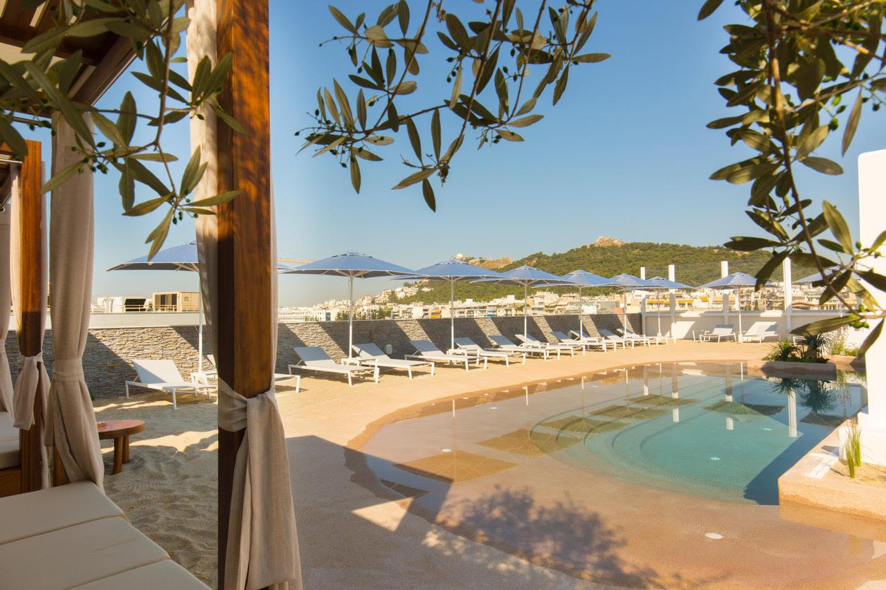 alexandros hotel plage à Athènes piscine plage rooftop terrasse