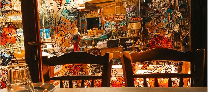 Manger en Grèce dans une taverne grecque -