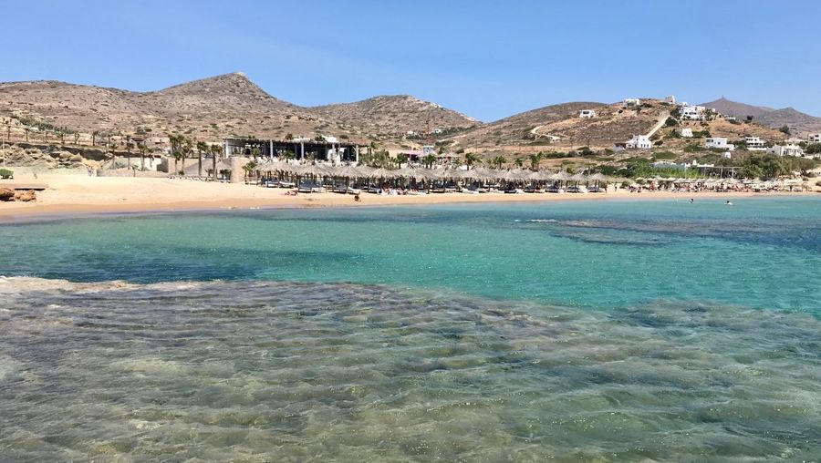 La plage de Koumbara à Ios en Grèce