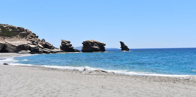 la plage de Triopetra