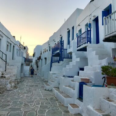 Pour les maisons dans les cyclades sont elles blanches et bleues