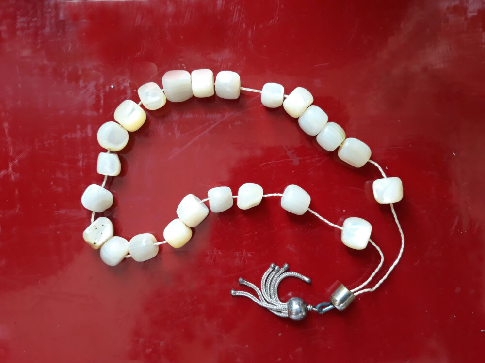Coutumes et traditions grecques : komboloi