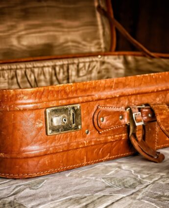 valise pour la grece - que mettre dans sa valise pour partir en grèce - bagages grece - vetements grece - comment s'habiller en grece