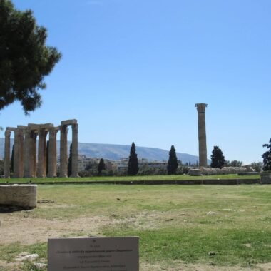 Temple de Zeus à Athènes : dieu des dieux grecs