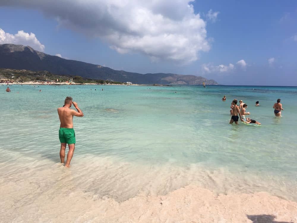 La plage d'Elafonissi, sable rose et mer turquoise en Crète