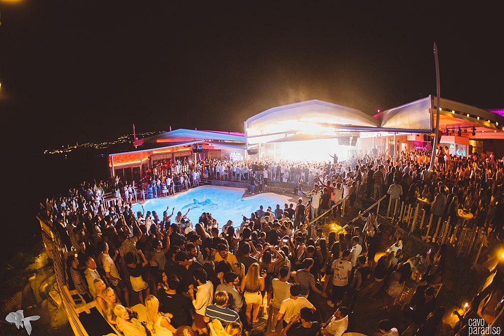 cavo paradiso beach club fete mykonos grece