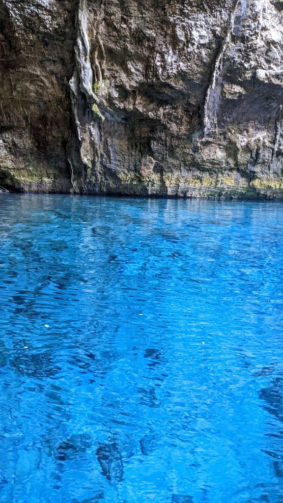 Céphalonie, à faire la grotte de Melissani, et son eau bleue