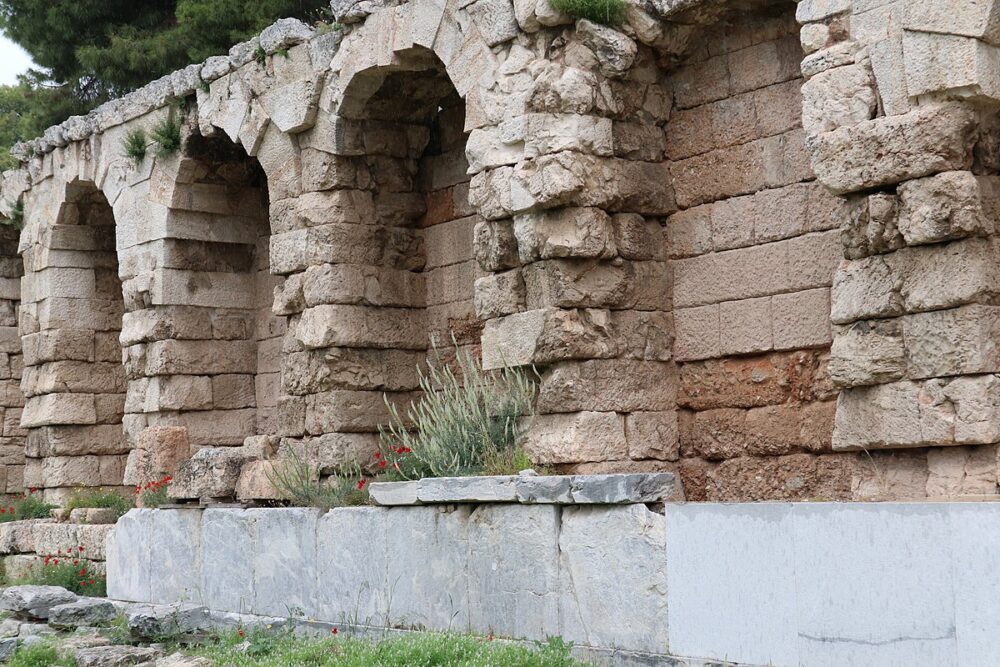 Portique - stoa Eumène II à l'Acropole d'Athènes