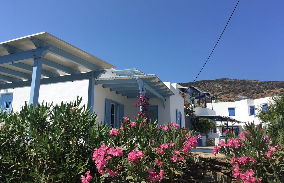 maison blanche et bleu à Sifnos, Cyclades, Grèce