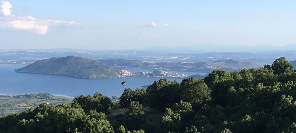 La ville de Kastoria et le lac Orestiada en Grèce du Nord