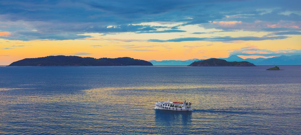 coucher de soleil sur la mer Egée, vue d'Achladias à Skiathos, Sporades