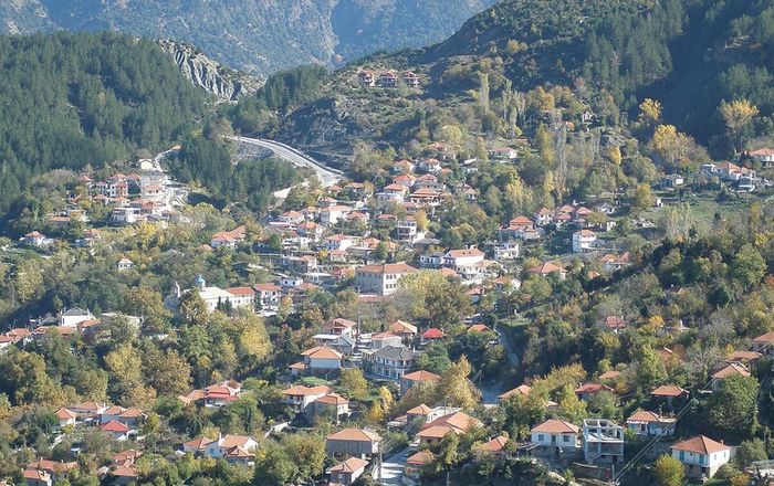 Le village de Pramanta dans le Tzoumerka